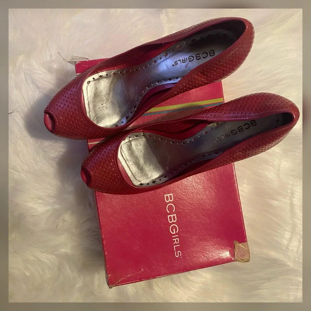 BCBGirls Women's "BG-Proud Bright Pink" size 9.5M - Picture 5 of 5